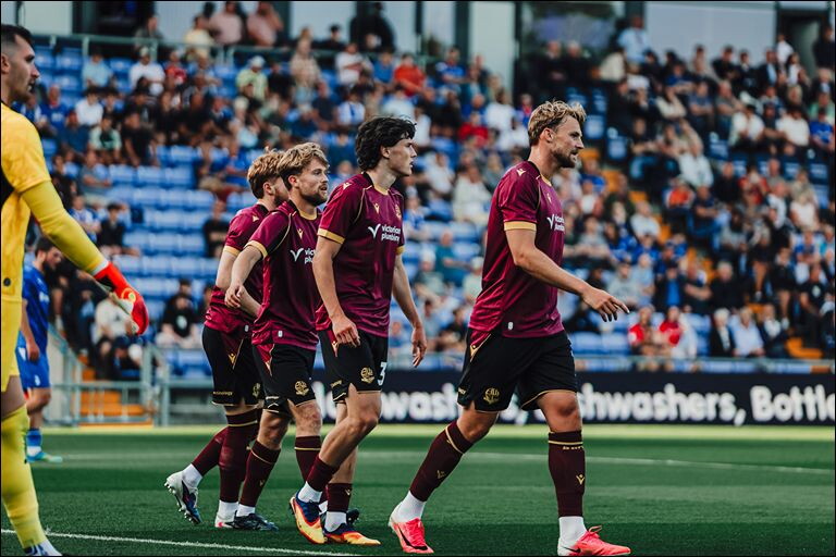 Oldham Athletic v Bolton Wanderers