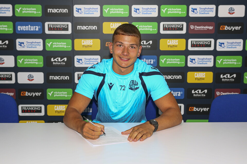 Asa Littler signing