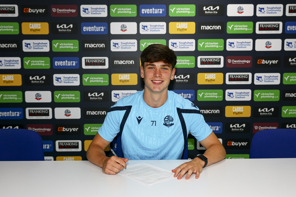 Joe lamb signing