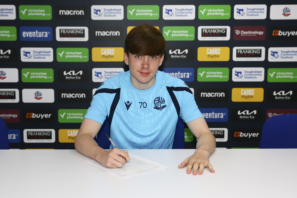 Josh Duggan signing