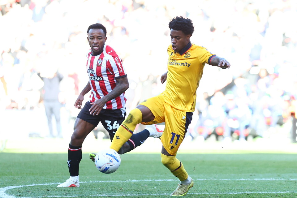 Thiery Gale looking to turn against a Southampton defender
