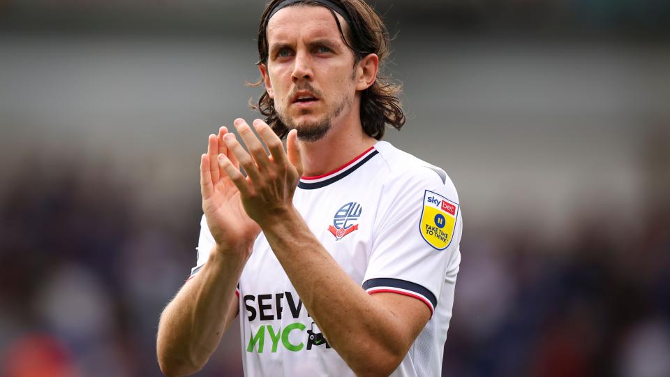 MJ Williams applause