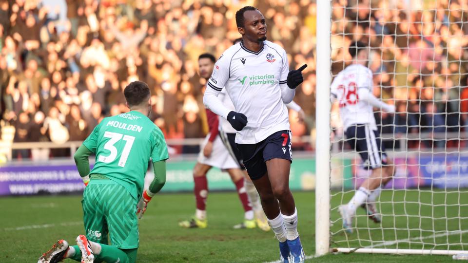 Mendes Gomes celebration Northampton