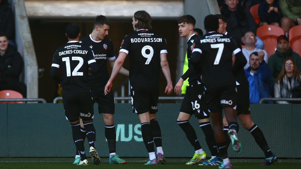 Thomason celebration Blackpool away