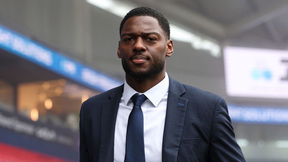 Santos arrival Barnsley