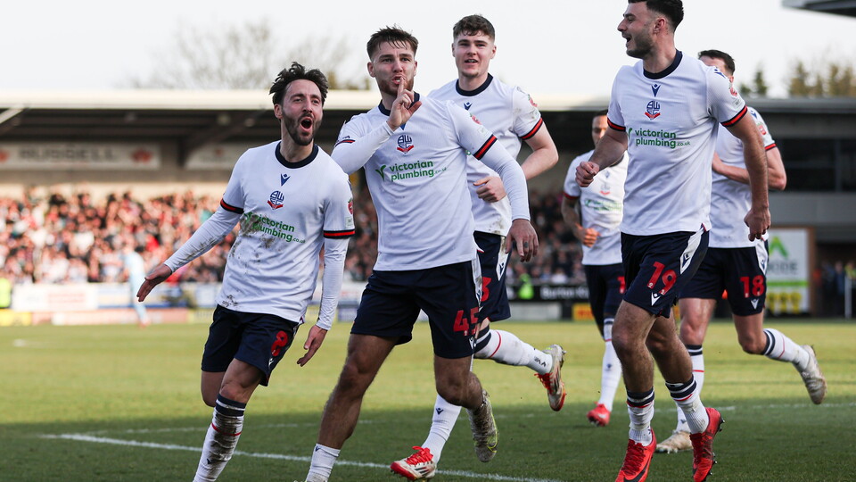 Sheehan goal celebration Burton