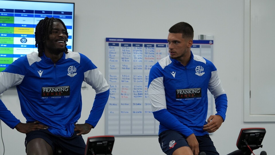 Richard Taylor Xavier Simons gym pre-season