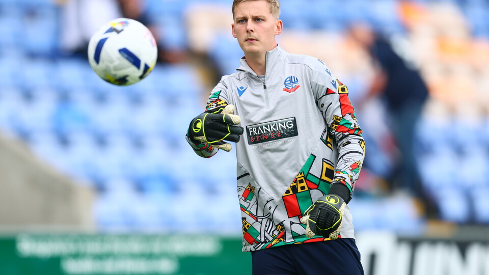 Nathan Broome warm-up