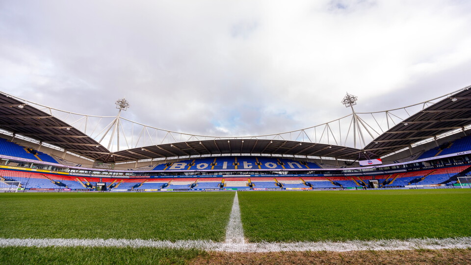 Stadium Orient at home
