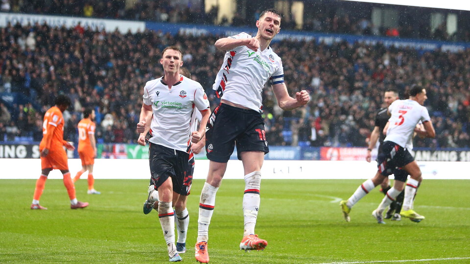 Eoin Toal v Blackpool