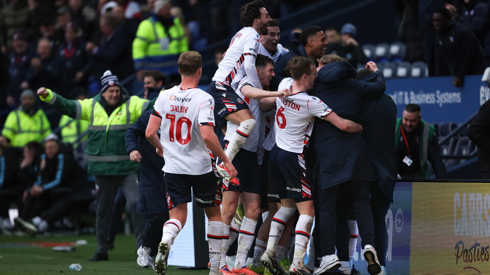 Taylor-Blackett team celebration Wycombe