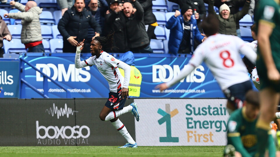 Ibby Cissoko celebration Huddersfield