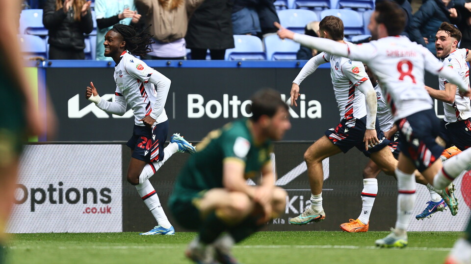 Cissoko celebration Huddersfield