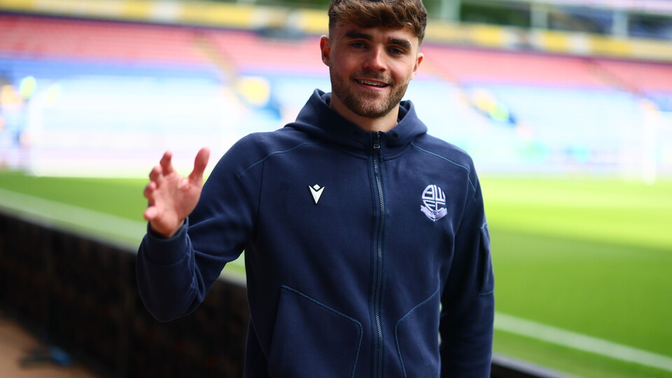 Max Conway arrival Luton