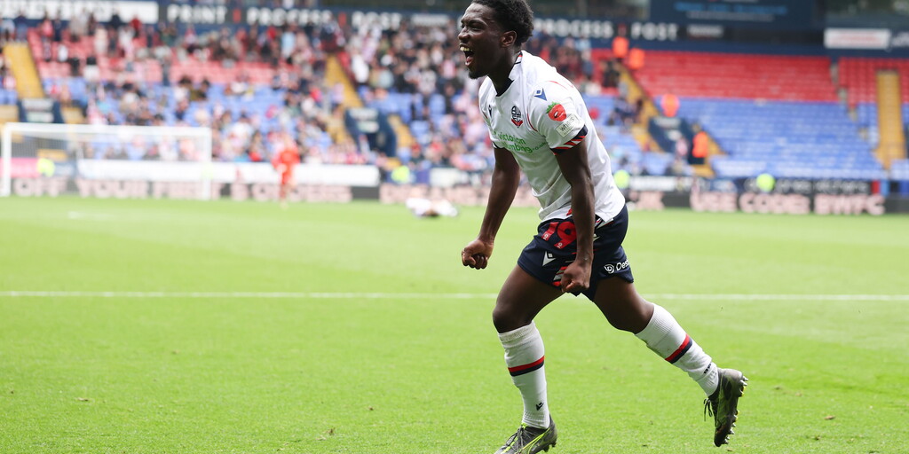 Cozier-Duberry für den Nachwuchsspieler der Saison der League One ...